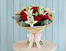 Букет цветов из:  Лилии и Розы в Духовщине