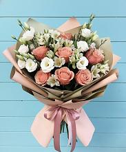Букет цветов из:  Розы, Альстромерии и Лизиантусы #REPLACE_PRED# Духовщине