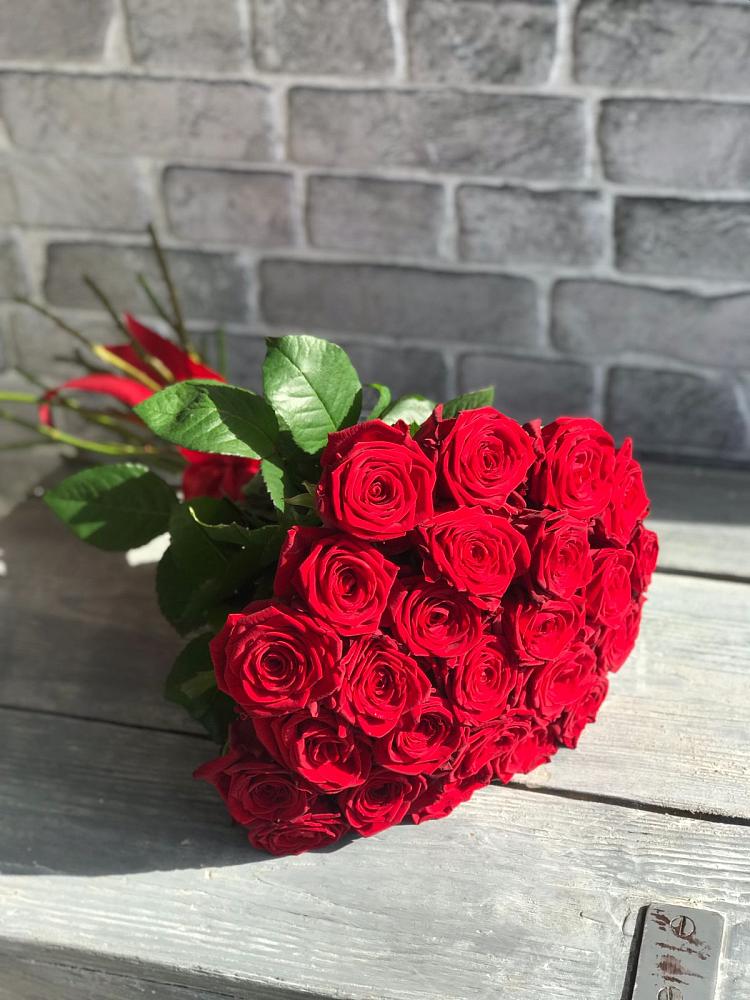 Букет Красные розы Фридом в Духовщине