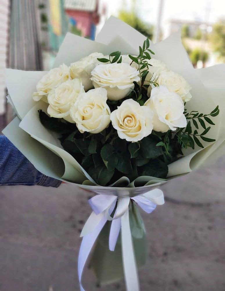 Букет Белые розы Проуд в Духовщине
