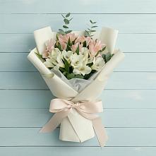 Букет цветов из:  Альстромерии в Духовщине