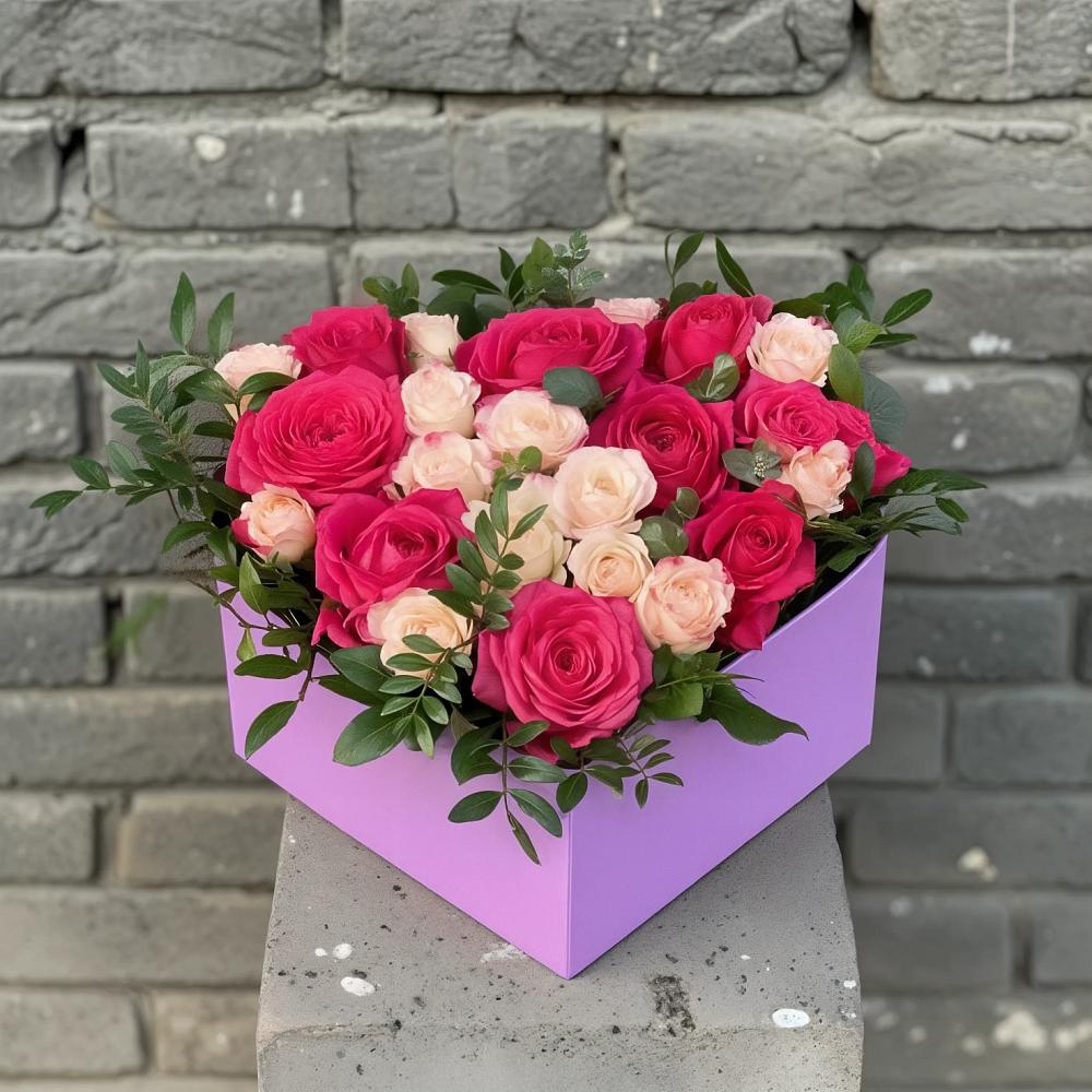 Цветочная композиция из Розы в коробке в Духовщине