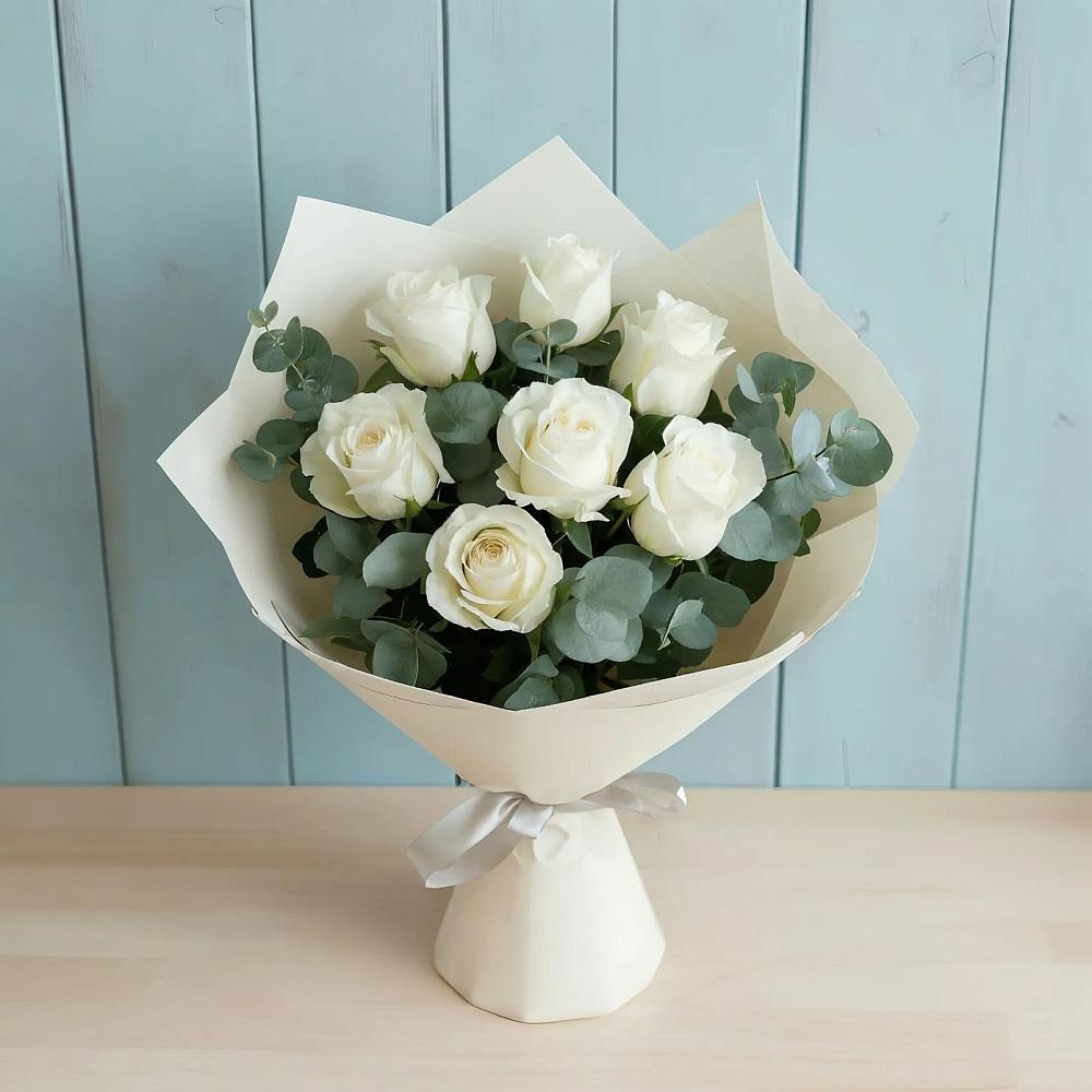 Букет Белые розы в Эвкалипте в Духовщине
