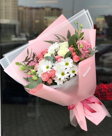 Букет цветов из: Розы, Лизиантусы и Хризантемы в Духовщине